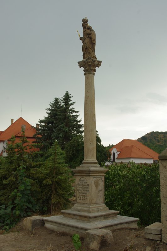 Sloup panny Marie s malým Kristem Kadaňská Jeseň